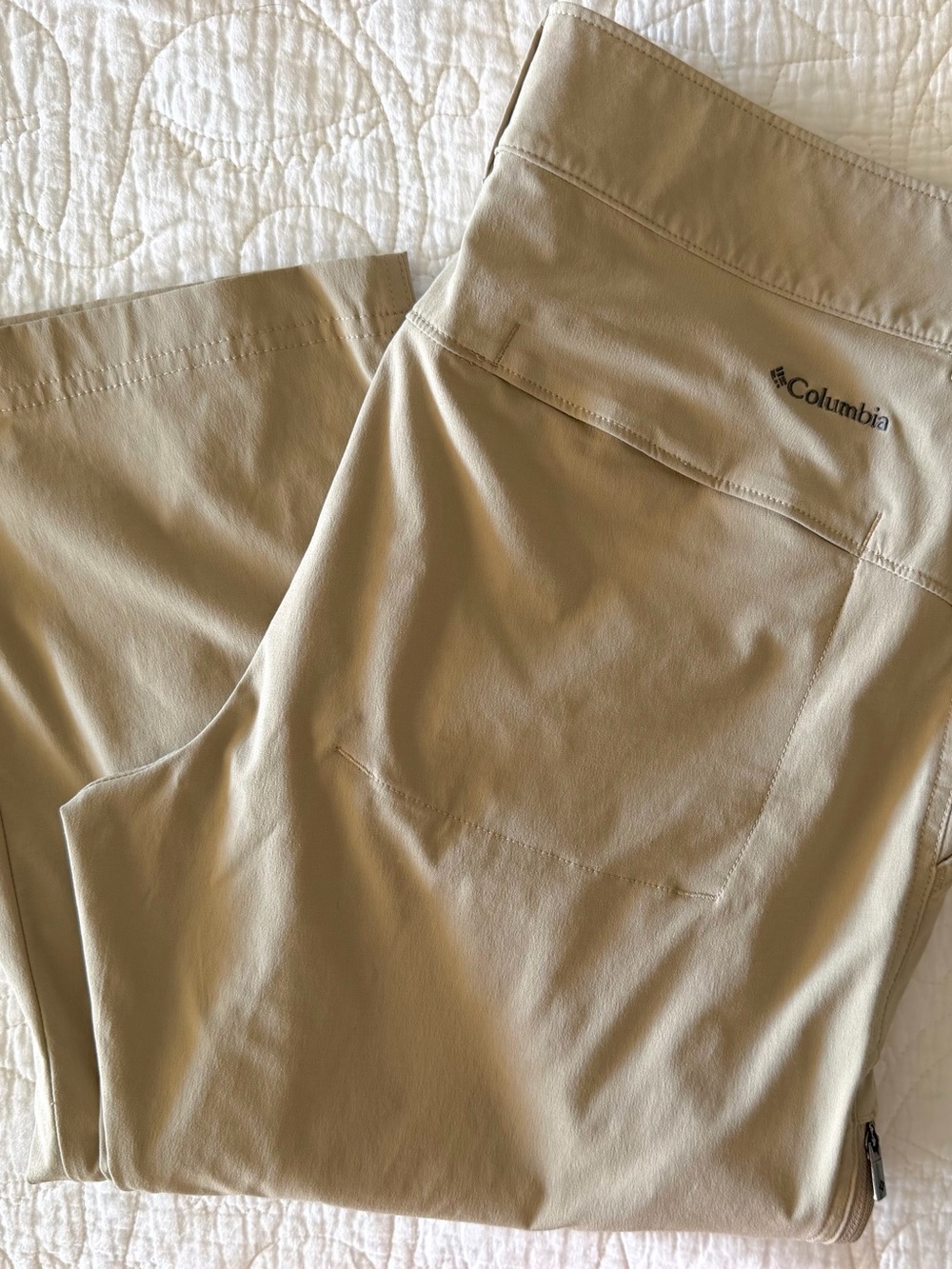 EUC Columbia Women’s Saturday Trail Tan Outdoor Pants, UPF 50, Roll Up Legs Sz 8